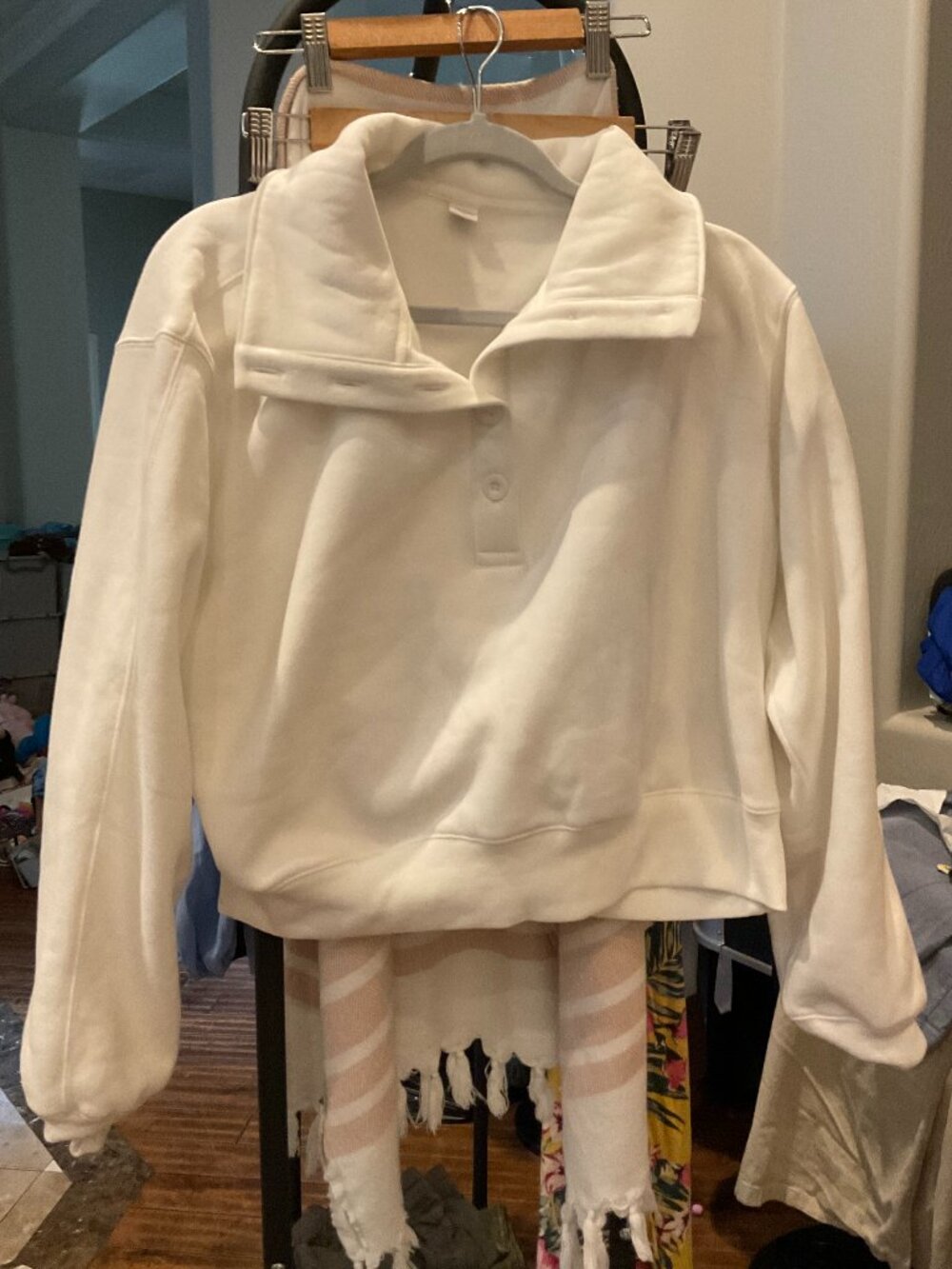 Prinbara Collared Pullover Sweatshirt Cream White Size XL Button Placket